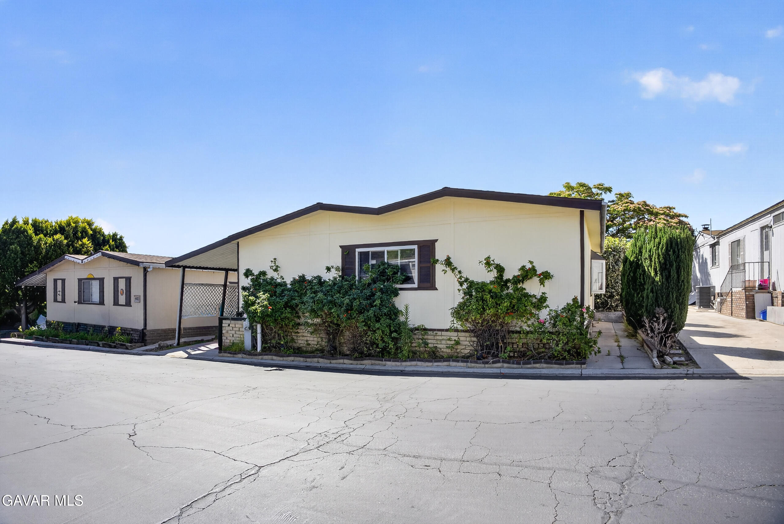 Residential in Canoga Park 5