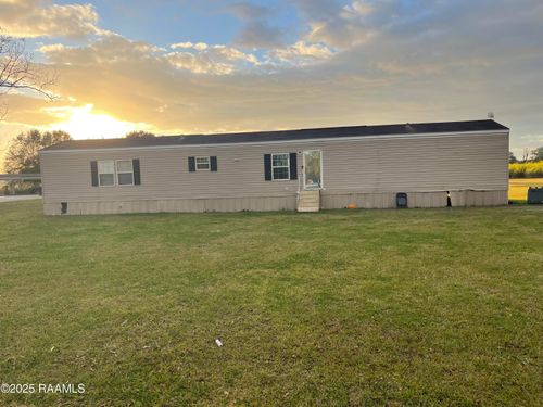 2916 Olivier Rd, Jeanerette, LA, 70544-6823 | Card Image