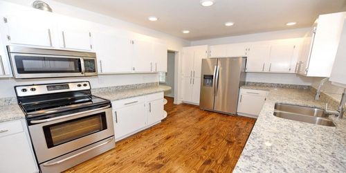 d-4558 Roland Ave, Dallas, TX, 75219-1600 | Card Image