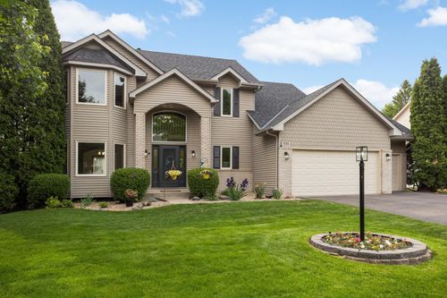 705 Granite Dr, Eagan, MN, 55123-3992 | Card Image