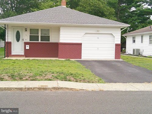 75 Montserrat St, Toms River, NJ, 08757-4249 | Card Image