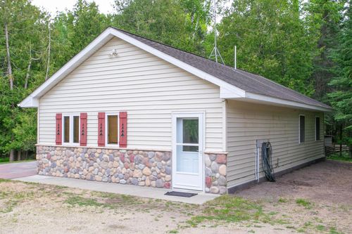 10547 Vermeil Dr Ne, Deer River, MN, 56636-2888 | Card Image