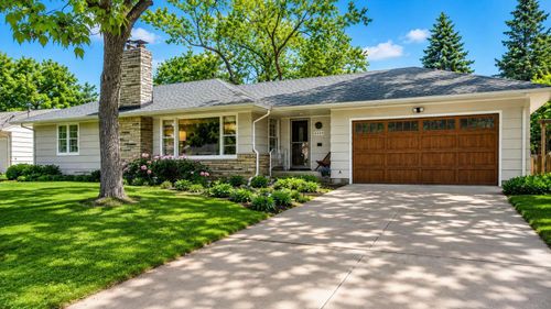 6609 Southdale Rd, Edina, MN, 55435-1650 | Card Image