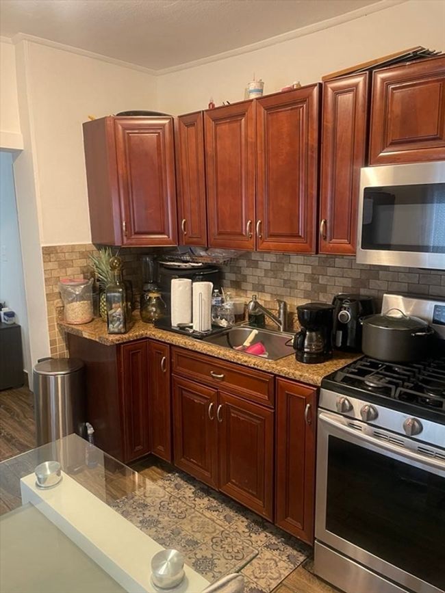 55 Fuller St, Home with 3 bedrooms, 3 bathrooms and 2 parking in Brockton MA | Image 7