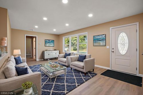 7961 59th Ave N, New Hope, MN, 55428-2762 | Card Image