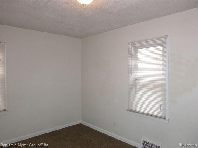 19456 Stoepel St, House other with 3 bedrooms, 1 bathrooms and null parking in Detroit MI | Image 10