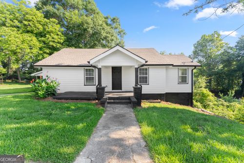 239 E Currahee St, Toccoa, GA, 30577-2909 | Card Image