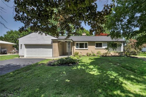 8455 W Ridge Road, Elyria, OH, 44035 | Card Image