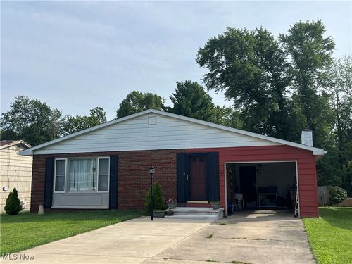 146 Riverview Dr, Marietta, OH, 45750-2652 | Card Image