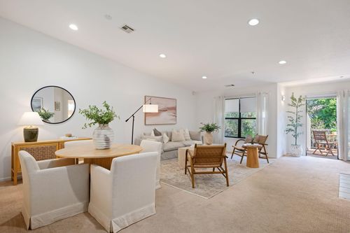 4678 Gerona Way, Santa Barbara, CA, 93110-1385 | Card Image