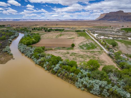  Long St, Green River, UT, 84525 | Card Image