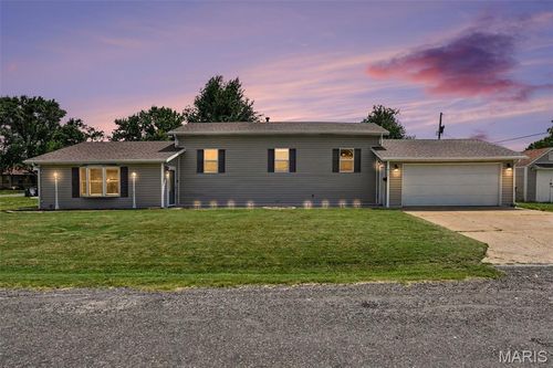 417 Young Ave, Dupo, IL, 62239-1148 | Card Image