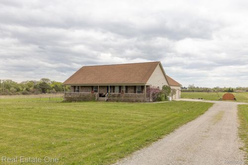 25260 32 Mile Rd, Lenox, MI, 48050-1458 | Card Image