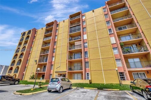 16-4801 Nw 7th St, Miami, FL, 33126-2167 | Card Image