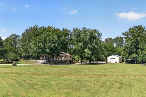 8004 E 233rd St, Peculiar, MO, 64078-8854 | Card Image