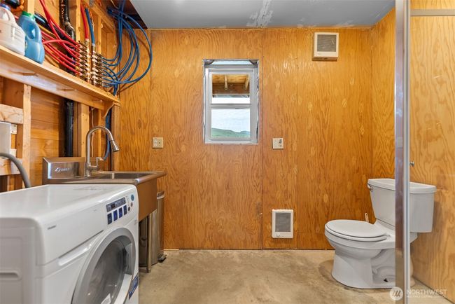 11 Backcast Rd, House other with 2 bedrooms, 2 bathrooms and 1 parking in Methow WA | Image 25
