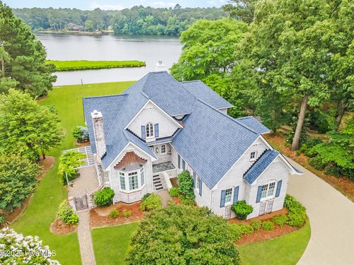 610 Walnut Creek Dr, Goldsboro, NC, 27534-8998 | Card Image