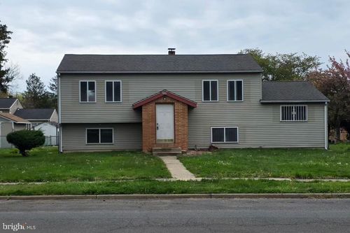 204 Princeton Ave, PEMBERTON, NJ, 08068-1721 | Card Image