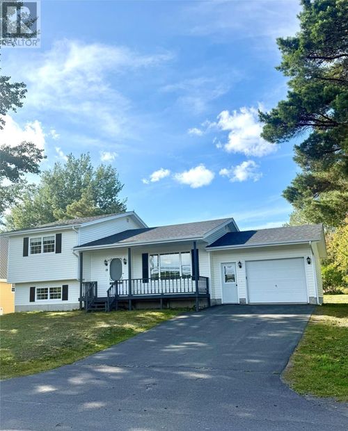 19 Bayview Rd, Clarenville, NL, A5A1B3 | Card Image
