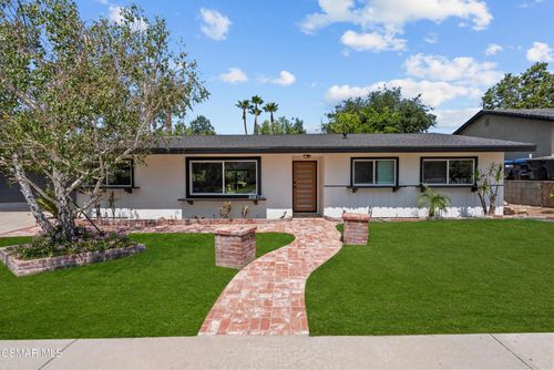 3167 Waco Ave, Simi Valley, CA, 93063-1715 | Card Image
