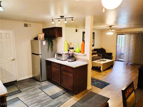 2073-2451 N Rainbow Blvd, Las Vegas, NV, 89108-4502 | Card Image