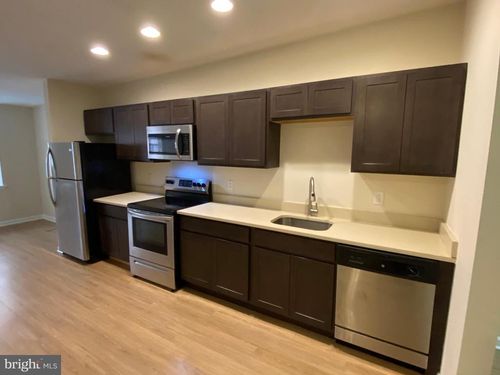 apt-204-413 N Howard St, BALTIMORE, MD, 21201-4053 | Card Image