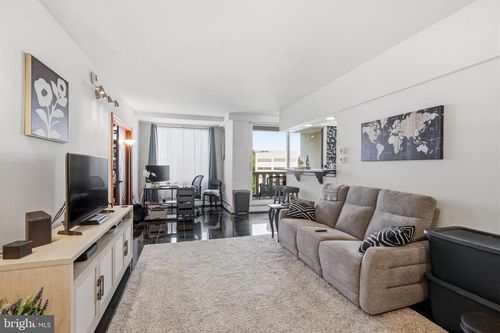 826-191 Presidential Blvd, BALA CYNWYD, PA, 19004-1234 | Card Image