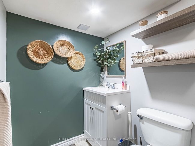 866 Krosno Blvd, House attached with 5 bedrooms, 2 bathrooms and 2 parking in Pickering ON | Image 34