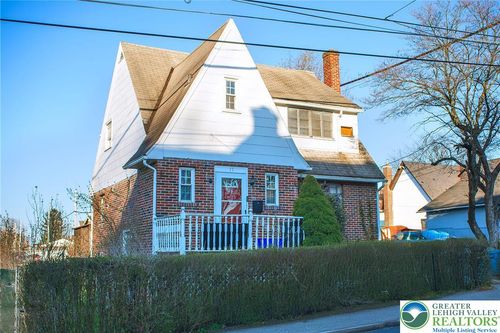 17 N 12th St, CATASAUQUA, PA, 18032-1103 | Card Image