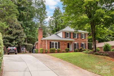 9151 Hinson Drive, House other with 3 bedrooms, 2 bathrooms and null parking in Matthews NC | Image 3