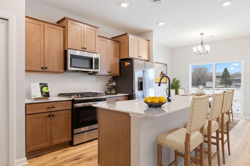 10318 Birchwood Cir, Victoria, MN, 55318-7455 | Card Image