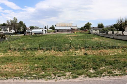 133 E 300 S, Millville, UT, 84326-7735 | Card Image