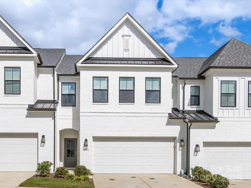 6033 Mariemont Cir, Charlotte, NC, 28226-4678 | Card Image