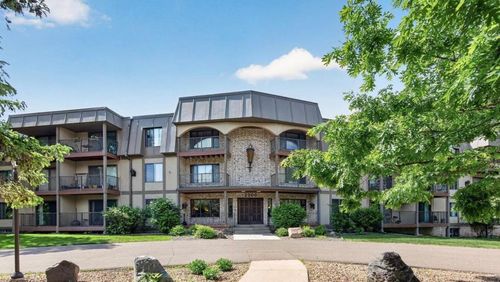 210-2200 Nevada Ave S, Saint Louis Park, MN, 55426-2635 | Card Image