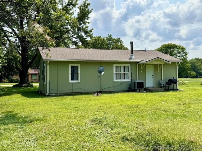 244 E Main St, House other with 2 bedrooms, 1 bathrooms and null parking in Big Cabin OK | Image 46