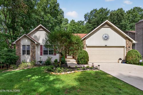 154 Glenwood Dr, Crossville, TN, 38558-8550 | Card Image