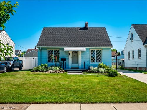 6003 Archmere Avenue, Brooklyn, OH, 44144 | Card Image