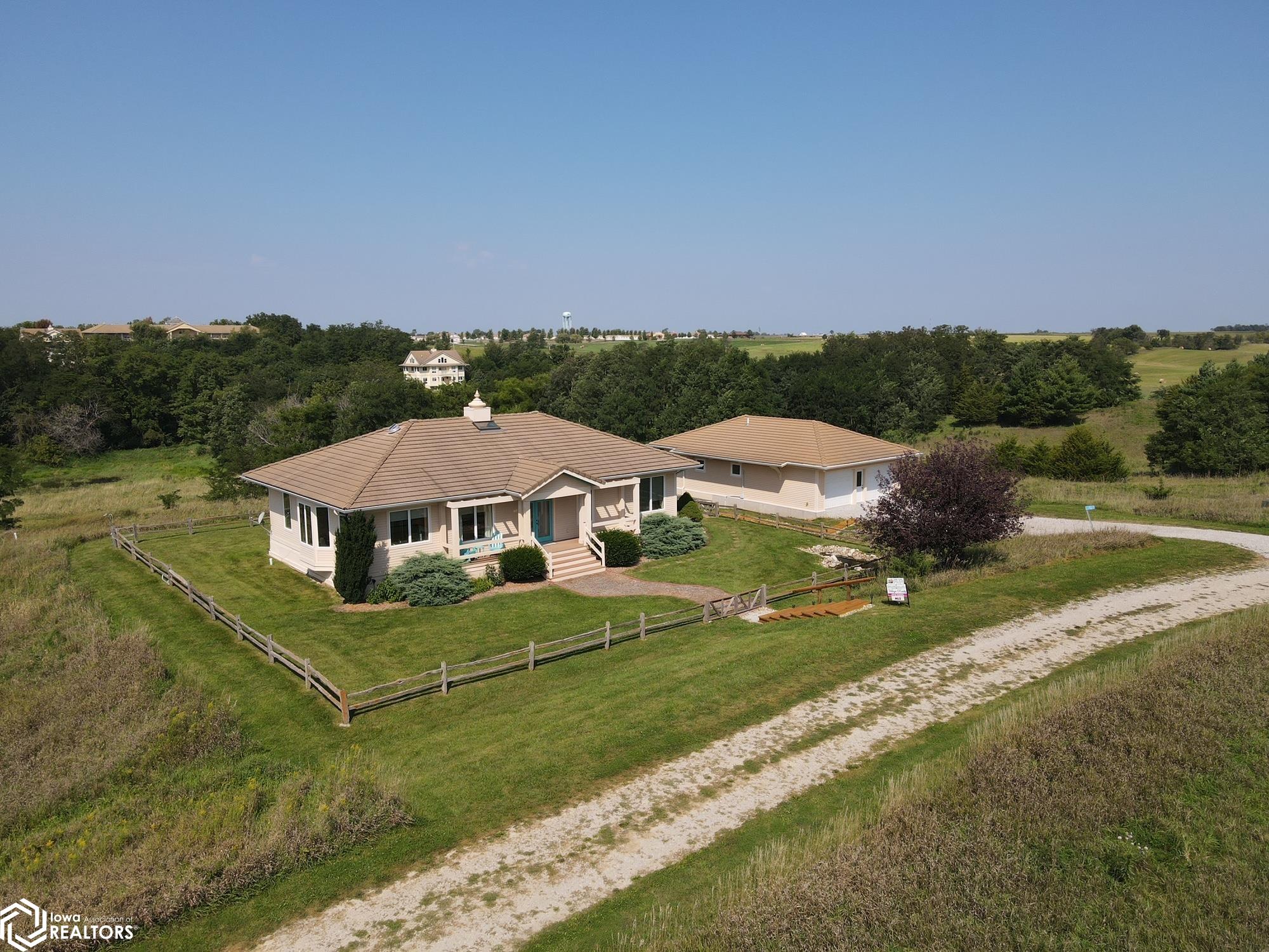 Crystal Springs Ln, Fairfield, IA 52556