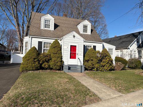 77 Dodge Ave, East Haven, CT, 06512-3334 | Card Image