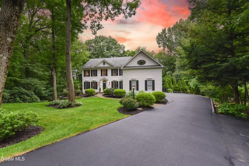 11 Wildwood Ct, Clifton Park, NY, 12065-2736 | Card Image