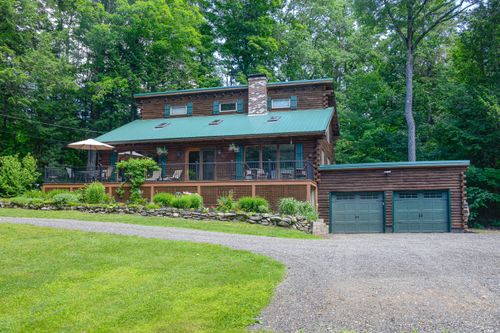 585 Parsonsfield Rd, Limerick, ME, 04048-3317 | Card Image