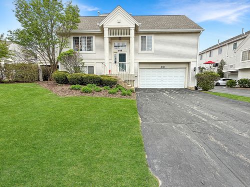 648 Rosehall Ln, Round Lake, IL, 60073-4267 | Card Image