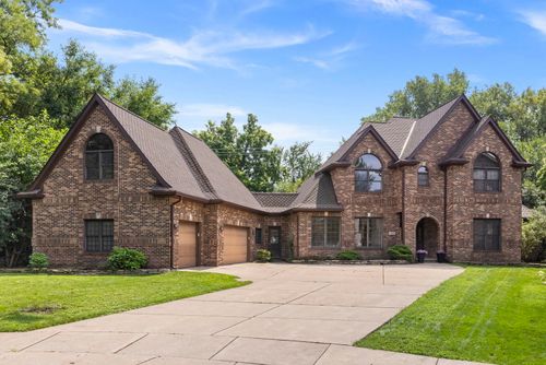 1524 Lloyd Ct, Wheaton, IL, 60189-7368 | Card Image