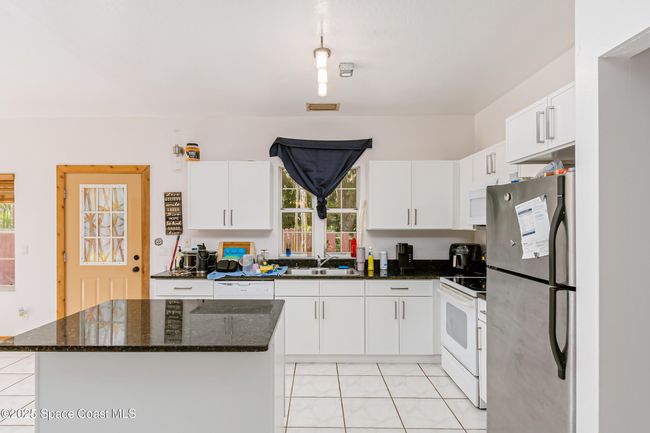 158 West Ct, Home with 4 bedrooms, 3 bathrooms and 4 parking in Melbourne FL | Image 18
