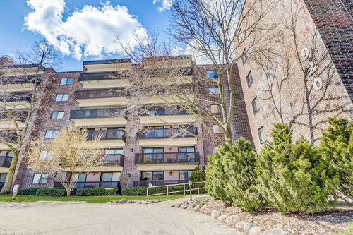 apt-106-920 Vose Dr, Gurnee, IL, 60031-3146 | Card Image