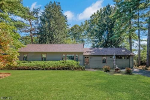 1105 Knoll Rd, Boonton, NJ, 07005-9620 | Card Image