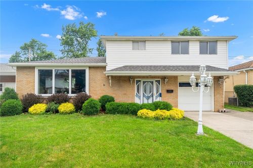 22 Marlene Dr, Cheektowaga, NY, 14225-4422 | Card Image