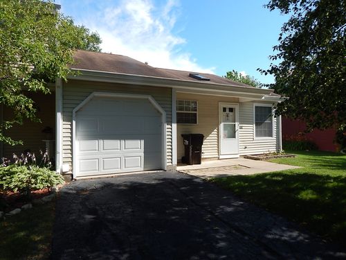 727 Nantucket Way, Island Lake, IL, 60042-9580 | Card Image