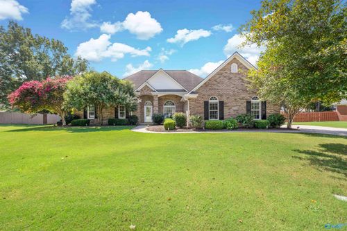 2721 Arbor Oak Drive Se, Owens Cross Roads, AL, 35763 | Card Image