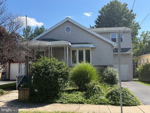 1308 E Caracas Ave, HERSHEY, PA, 17033-1103 | Card Image